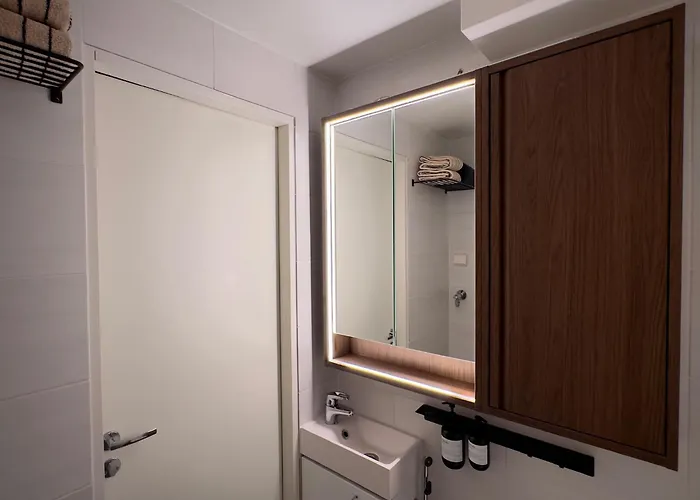 Urban * רובניימי